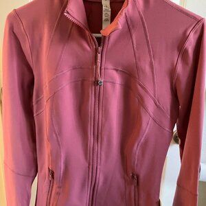NWT Lululemon Define Jacket Size 6 Cherry Tint color